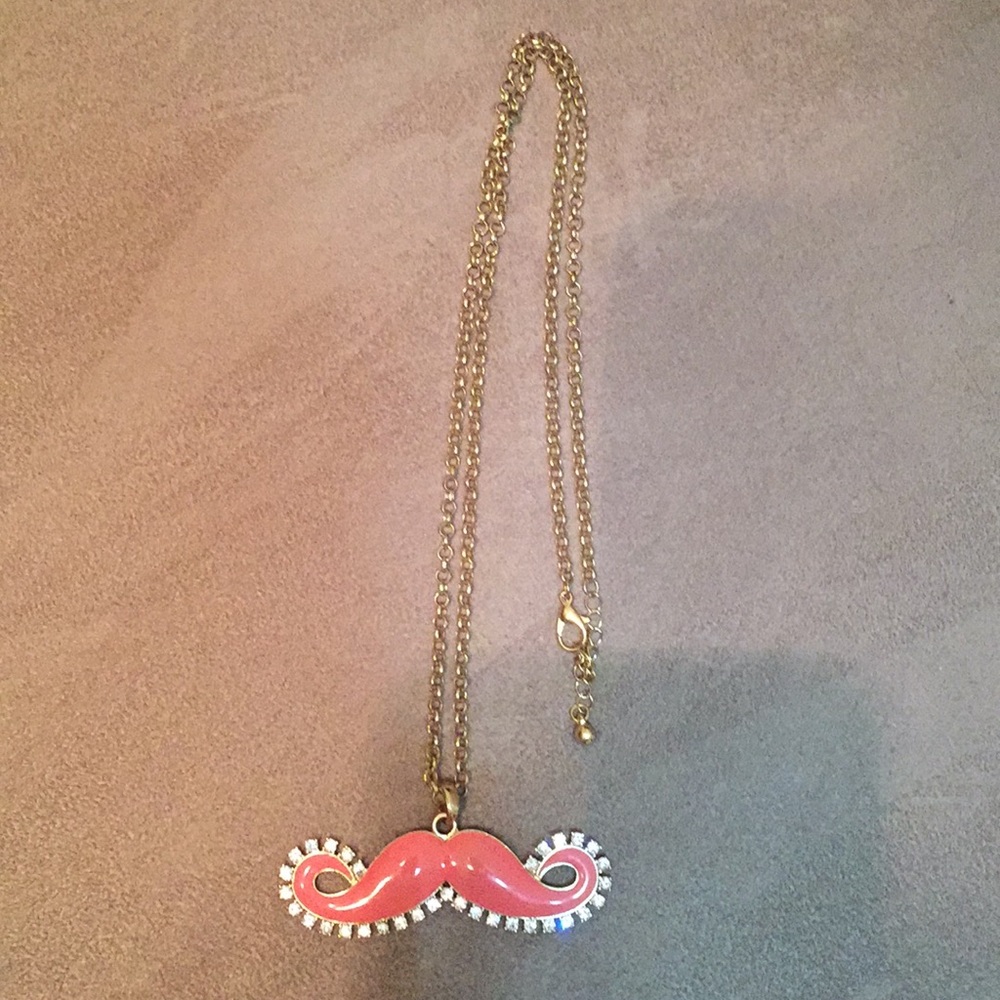 Coral colored 🥳HP🥳 Rhinestone Necklace